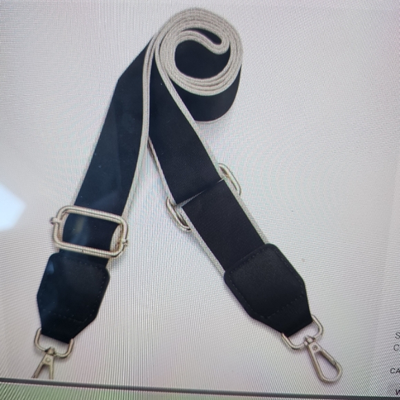 Dooney and Bourke Florentine Large - Picture 11 of 11